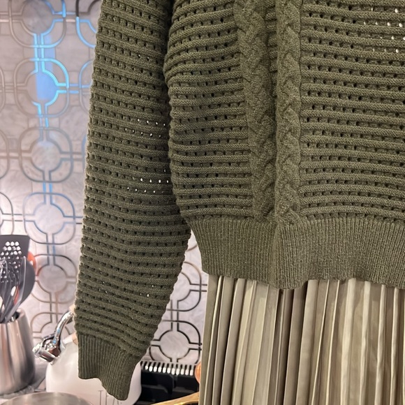 Current air NWT Size small Olive Green Sweater and Pleated dress Set So cute! - Picture 2 of 6
